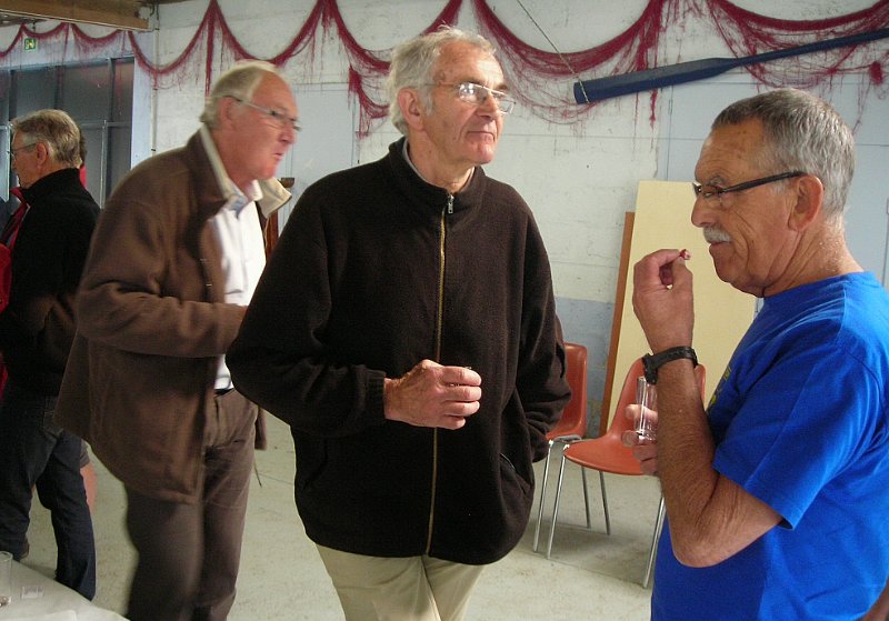 2012-06-07 39 Bout de radis dans les dents.JPG